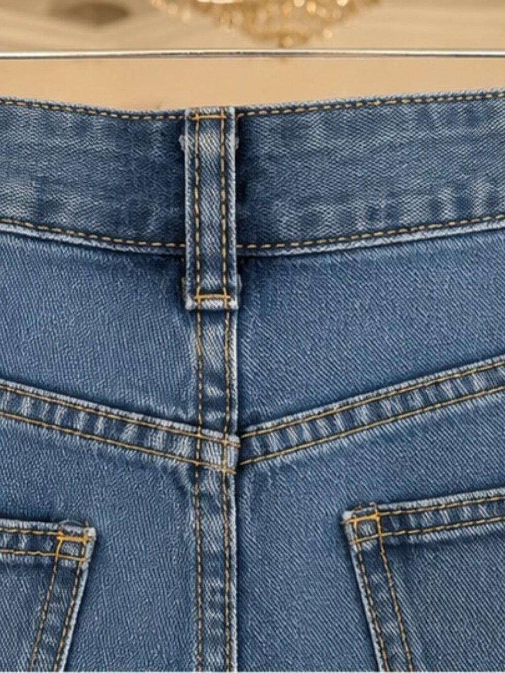 Medium-Wash High-Rise Wide-Leg Denim Jeans - Picture 3 of 5